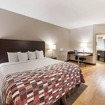 Red Roof Inn & Suites Columbus West Broad Екстериор снимка