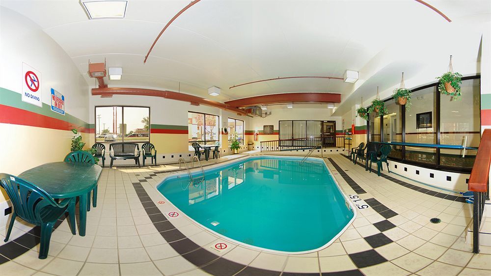 Red Roof Inn & Suites Columbus West Broad Екстериор снимка